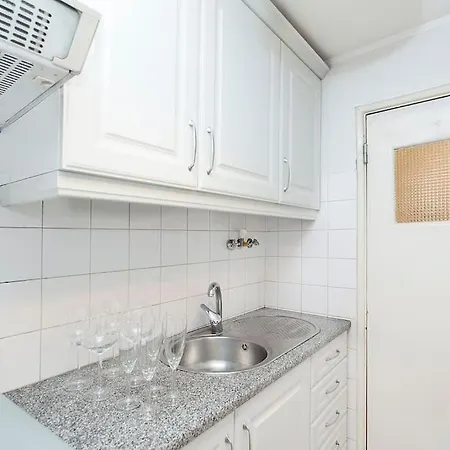 Alfama Location * Лісабон